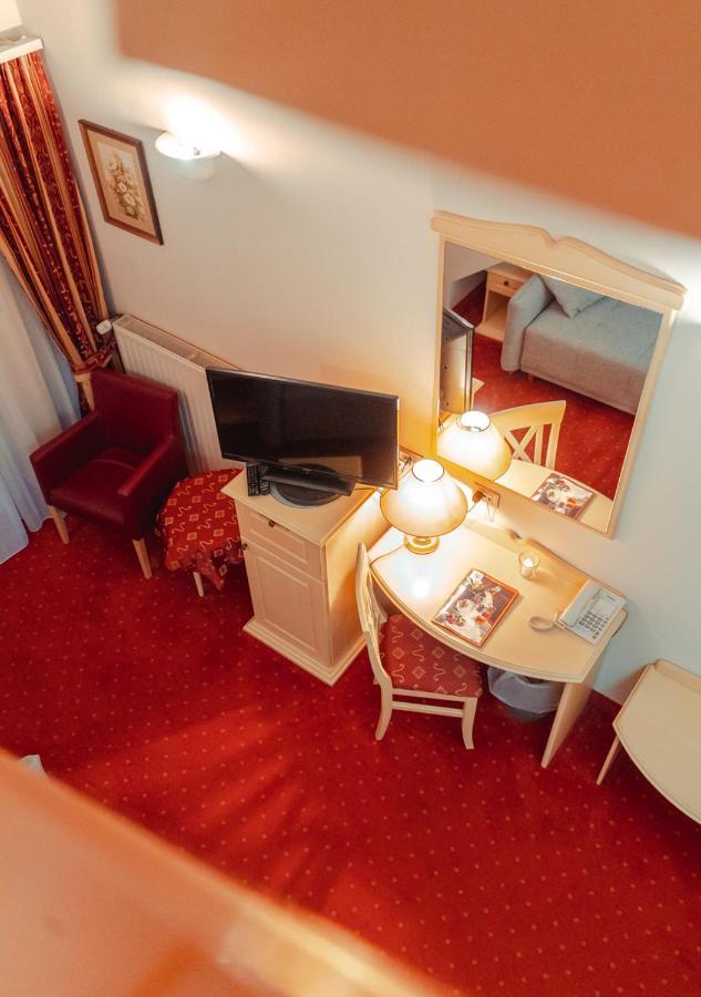 Hotel & Restaurant Se-Mi Veliko Trgovisce Ngoại thất bức ảnh