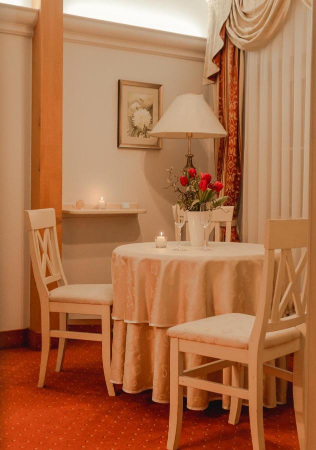 Hotel & Restaurant Se-Mi Veliko Trgovisce Ngoại thất bức ảnh