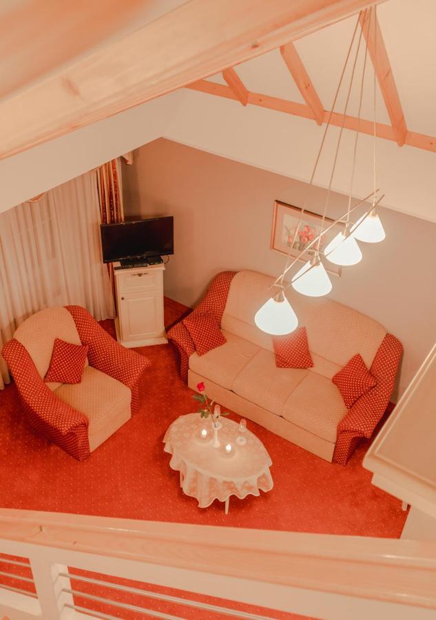 Hotel & Restaurant Se-Mi Veliko Trgovisce Ngoại thất bức ảnh