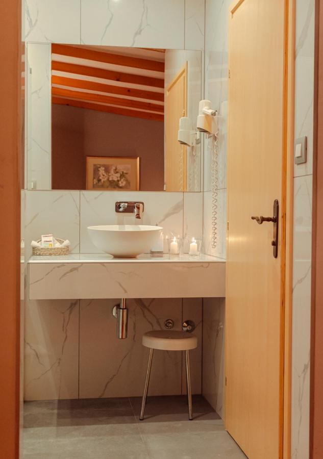 Hotel & Restaurant Se-Mi Veliko Trgovisce Ngoại thất bức ảnh