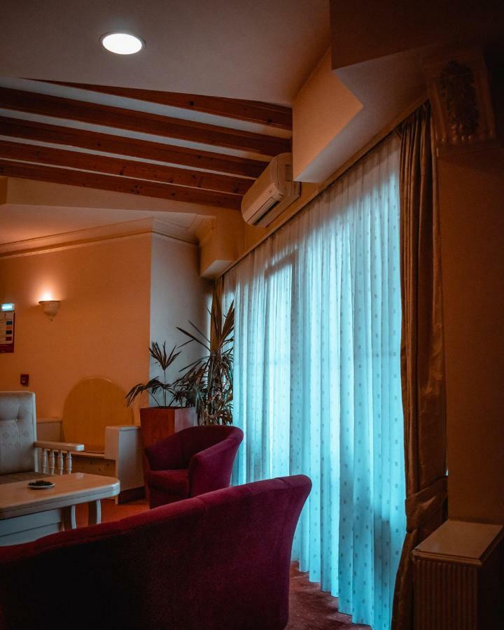 Hotel & Restaurant Se-Mi Veliko Trgovisce Ngoại thất bức ảnh